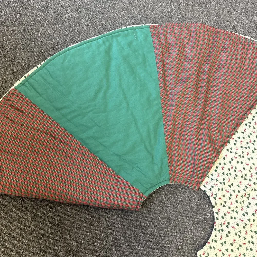 Vintage Handmade Reversible Christmas Tree Skirt 53